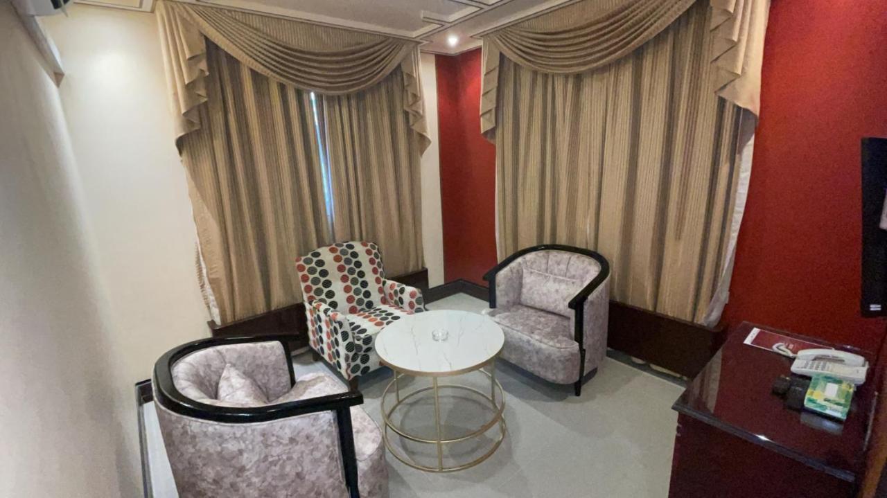 Al Mansour Grand Hotel Hafar Al-Batin Экстерьер фото